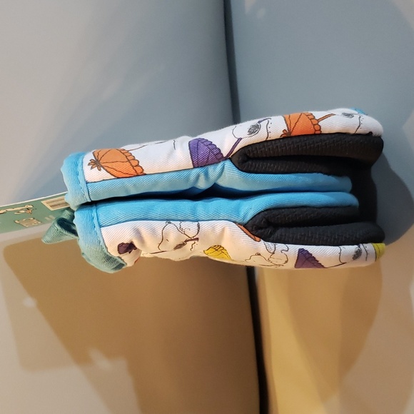 2 pk Peanuts snoopy summer beach umbrellas mini mitts NWT - Picture 3 of 4